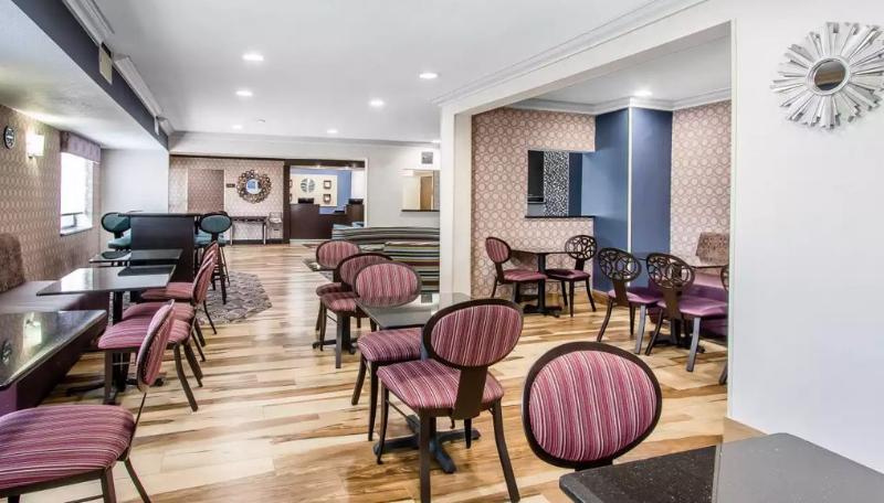 Holiday Inn Express & Suites Tulsa East - Catoosa By Ihg Екстериор снимка